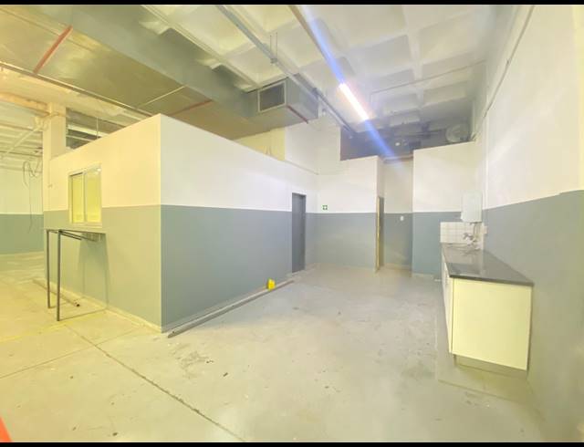 749M² WAREHOUSE TO LET IN RANDBURG CENTRAL
